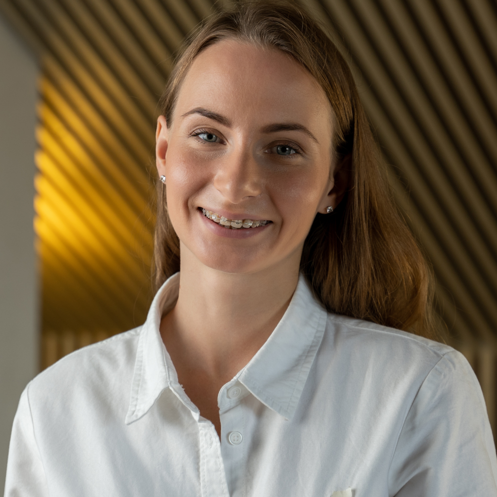 Lady smiling with braces