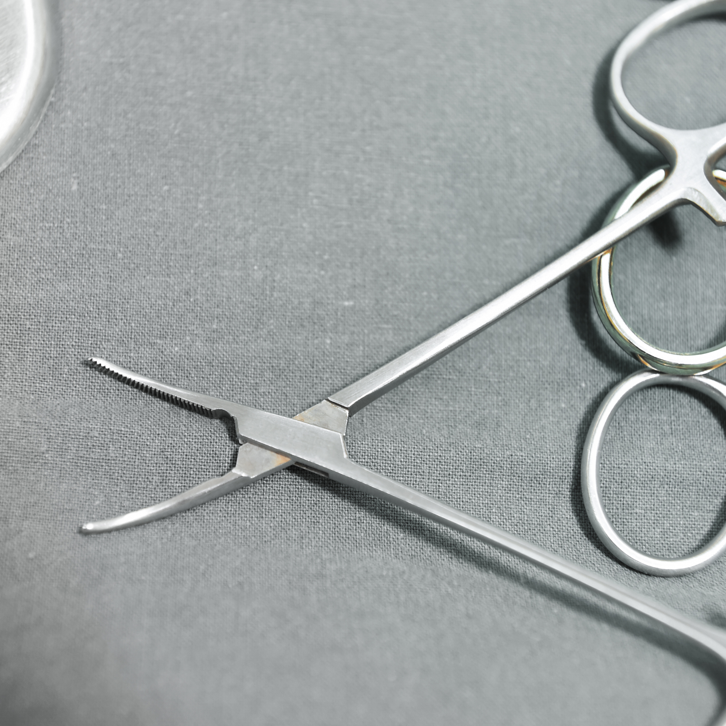 Suture scissors