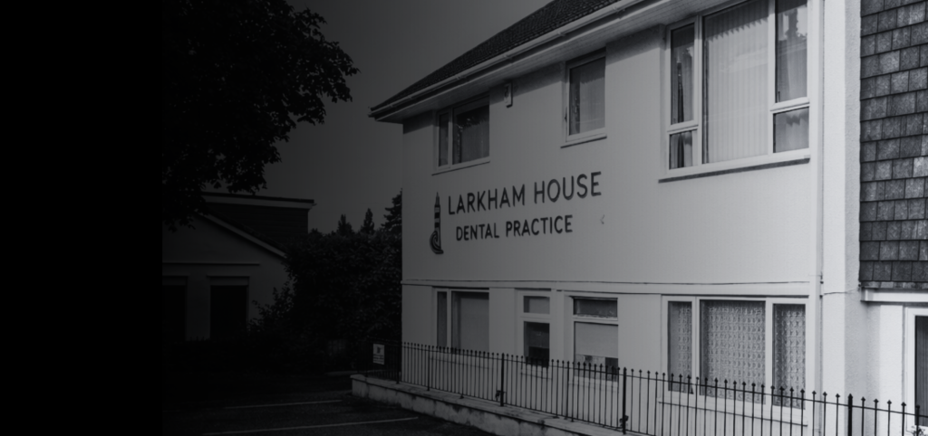 lARKHAM hOUSE BUILDING